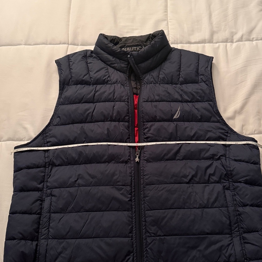 Men’s Nautica reversible vest - Picture 5 of 6